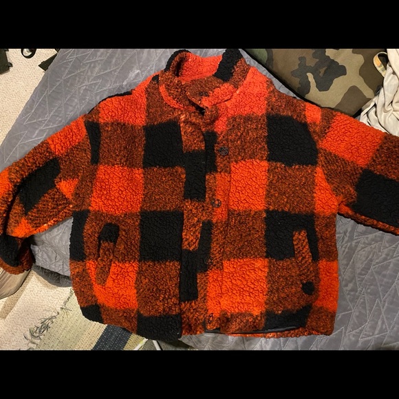 Jacket - Picture 1 of 4